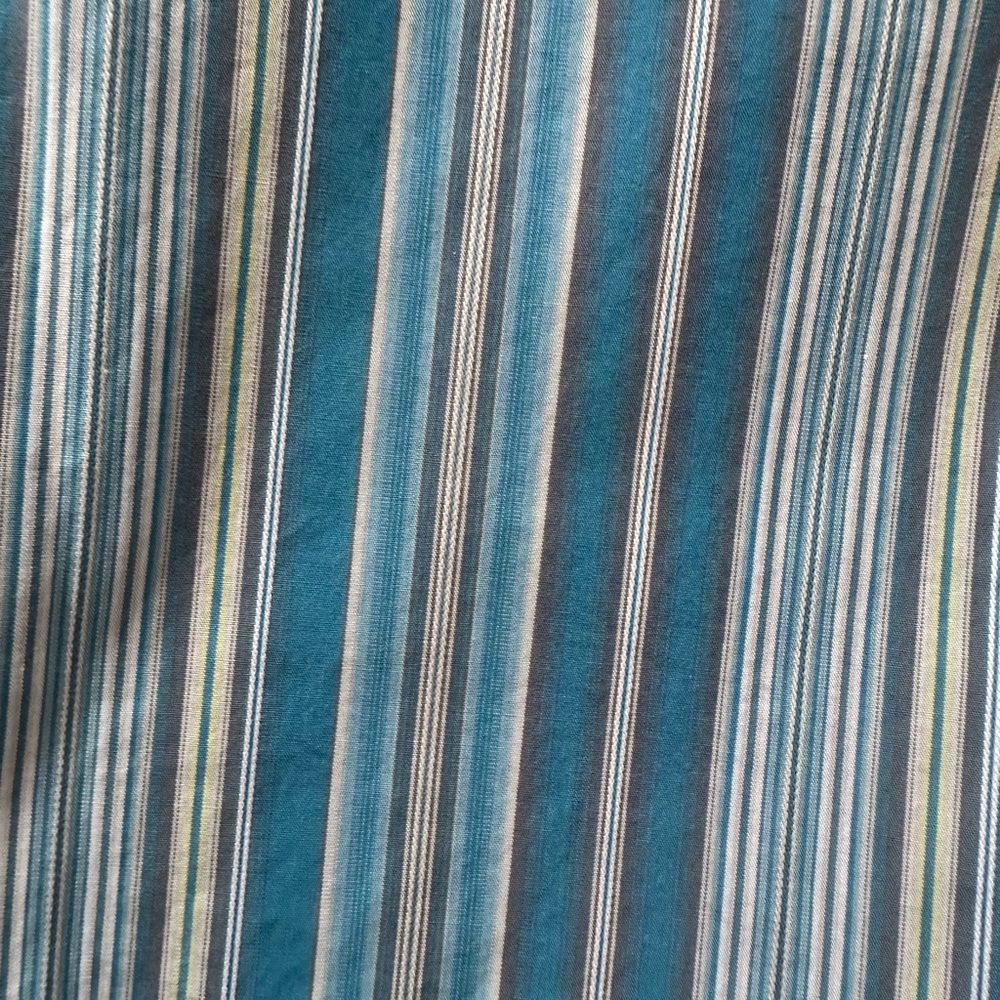 Inc Button Down Size M - image 2